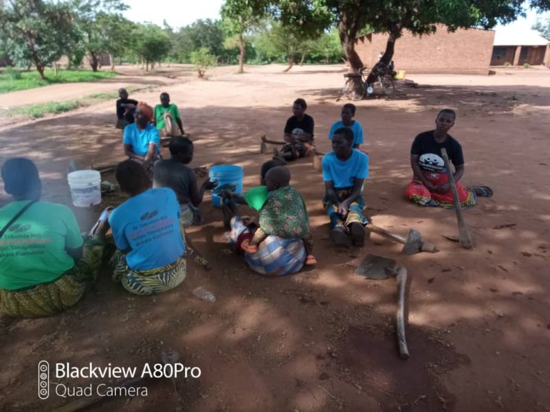 Teambesprechung Feldarbeit