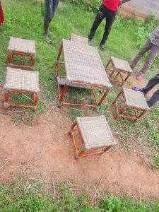 Youth Empowerment Möbelbau.